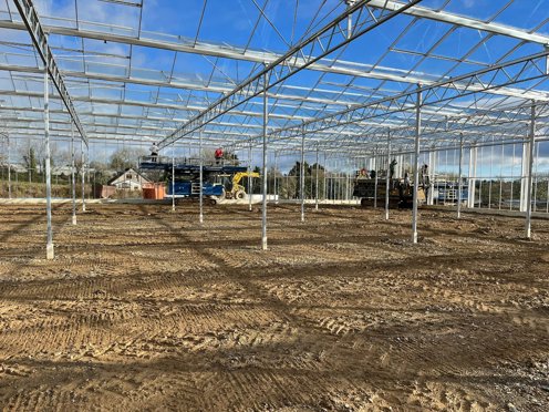 tuinbouwkas in aanbouw