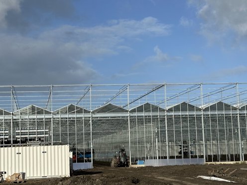 kas in aanbouw van de zijkant